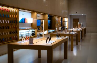 Why Electronics Retail Stores in Hyderabad Are Turning to Digital Marketing for Growth